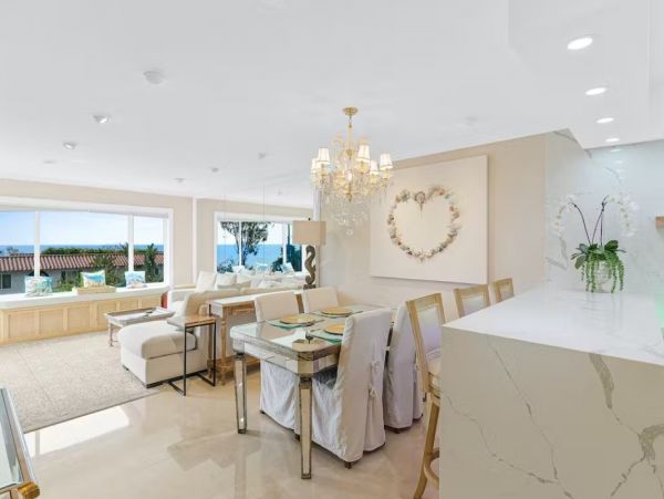 Luxury Vacation Condo in Laguna Beach Steps from the Beach