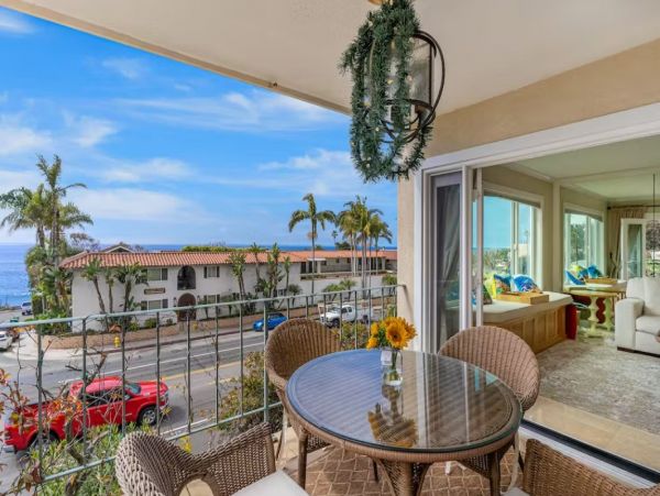 Luxury Vacation Condo in Laguna Beach Steps from the Beach