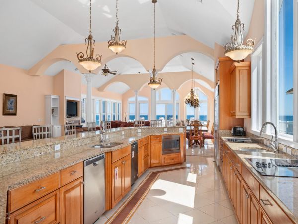 Kill Devil Hills Vacation Home Twelve Bedroom