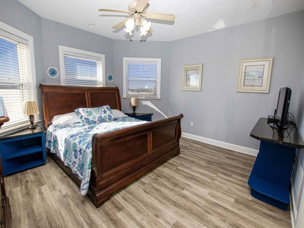On Beach Corolla Vacation Home Seventeen Bedroom