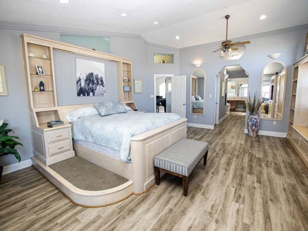 On Beach Corolla Vacation Home Seventeen Bedroom