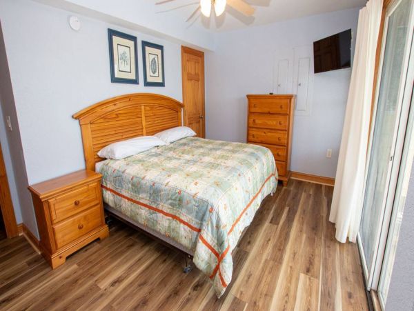 Oceanfront Corolla Vacation Home Twelve Bedroom