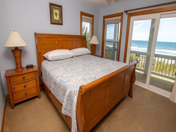 Oceanfront Corolla Vacation Home Twelve Bedroom