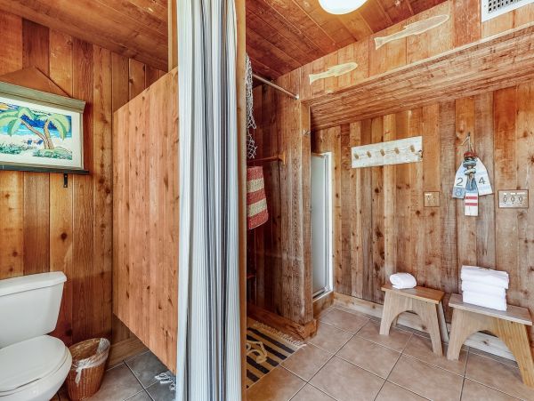 Spacious Vacation Rental on Destin