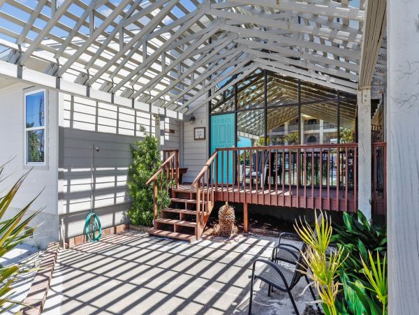 Spacious Vacation Rental on Destin
