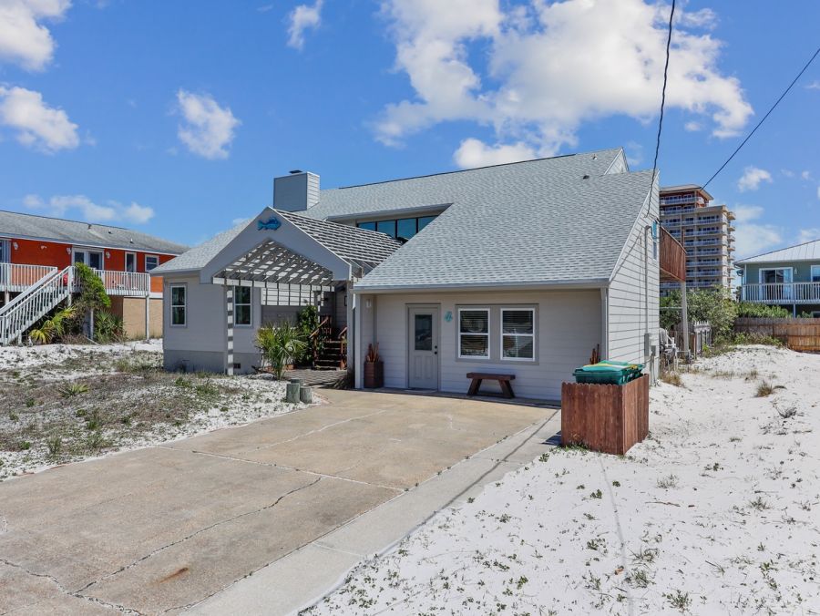 Spacious Vacation Rental on Destin