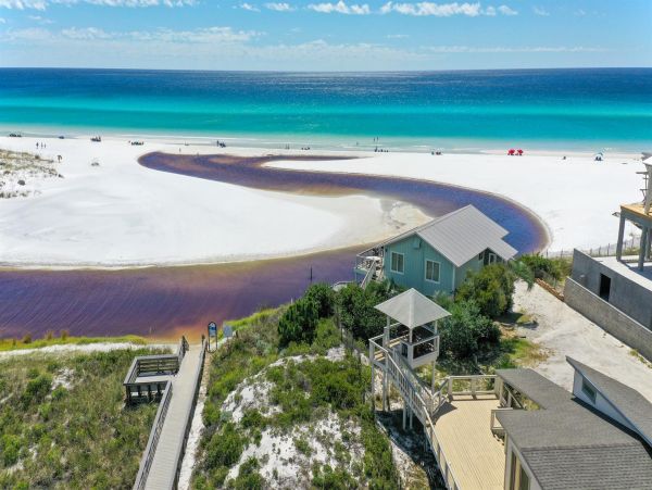 Santa Rosa Beach Vacation Home Five Bedroom Walk to Beach