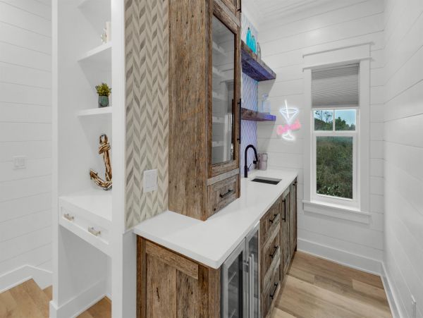 Santa Rosa Beach Vacation Home Five Bedroom Walk to Beach