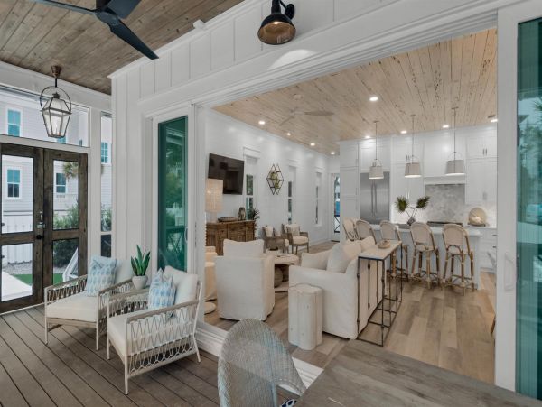 Santa Rosa Beach Vacation Home Five Bedroom Walk to Beach