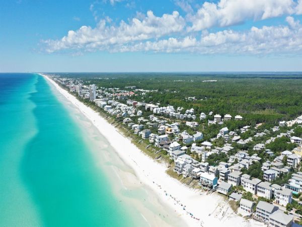 Santa Rosa Beach Vacation Home Five Bedroom Walk to Beach