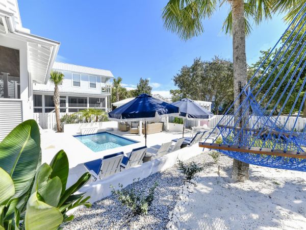 Santa Rosa Beach Vacation Home Five Bedroom Walk to Beach