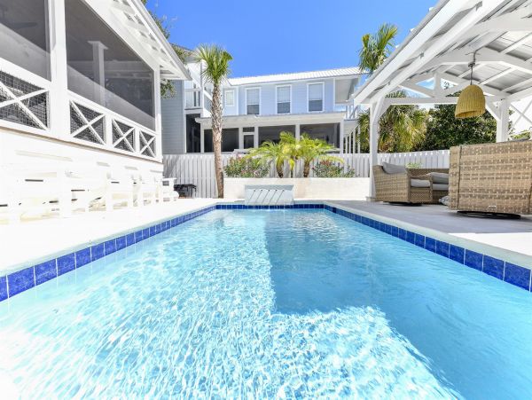 Santa Rosa Beach Vacation Home Five Bedroom Walk to Beach