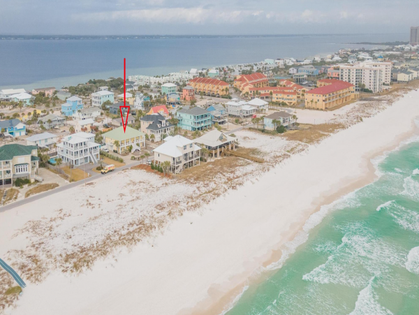 Pensacola Beach Vacation home Gulfside of Road