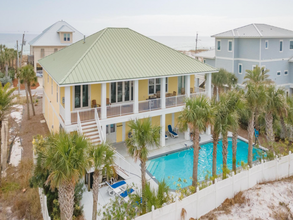 Pensacola Beach Vacation home Gulfside of Road