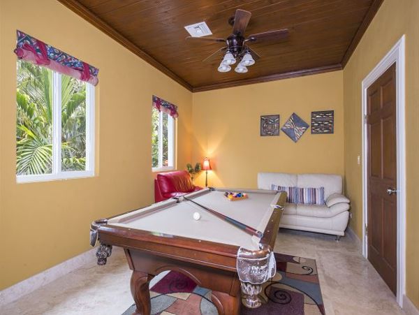 Bahamas Four Bedroom Beachfront Vacation Rental