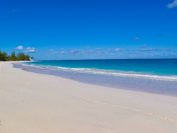 Bahamas Four Bedroom Beachfront Vacation Rental