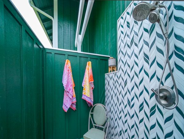 Walk to Beach Waialua Vacation Home Three Bedroom