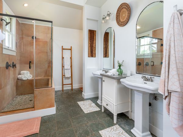 Walk to Beach Waialua Vacation Home Three Bedroom