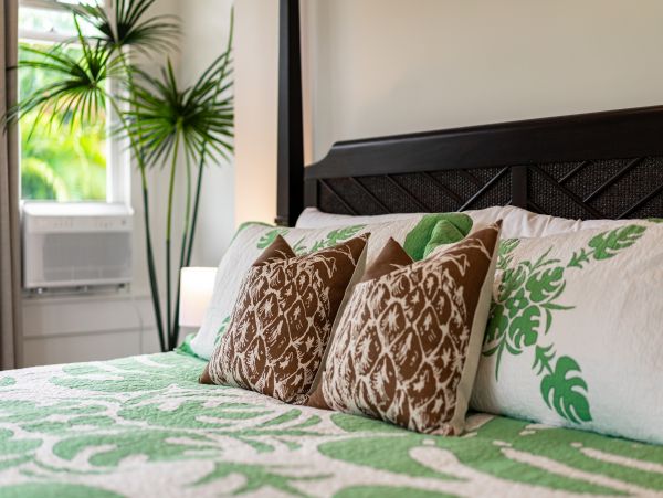 Walk to Beach Waialua Vacation Home Three Bedroom