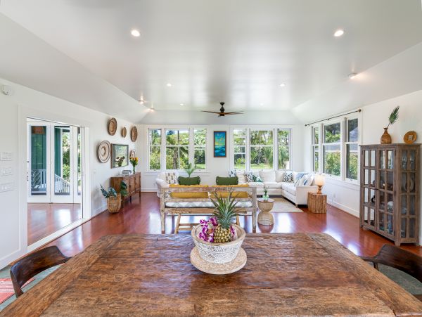 Walk to Beach Waialua Vacation Home Three Bedroom