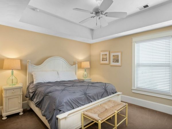 Kill Devil Hills Vacation Home Fourteen Bedroom On Beach
