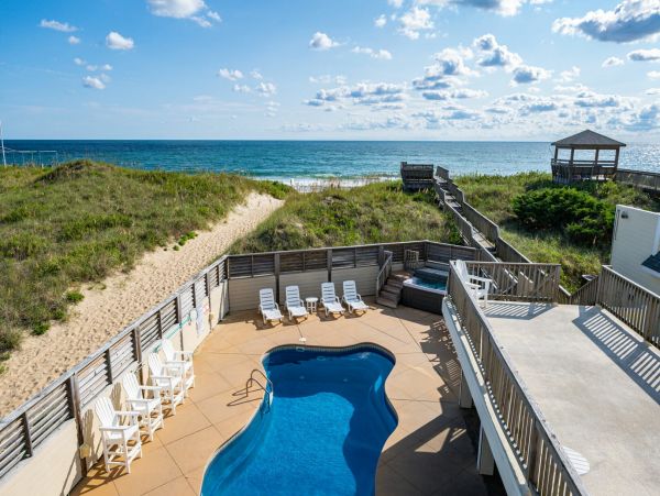 Kill Devil Hills Vacation Home Fourteen Bedroom On Beach