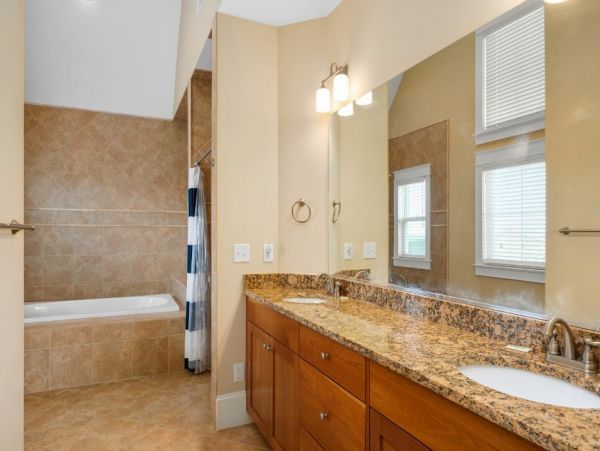 Kill Devil Hills Vacation Home Fourteen Bedroom On Beach