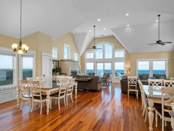 Kill Devil Hills Vacation Home Fourteen Bedroom On Beach