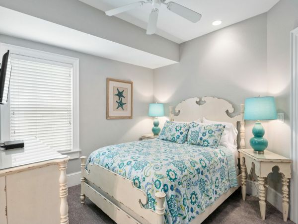 Nags Head Vacation Home Twelve Bedroom On beach