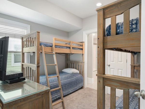 Nags Head Vacation Home Twelve Bedroom On beach