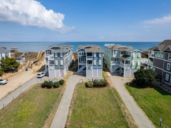 Nags Head Vacation Home Twelve Bedroom On beach