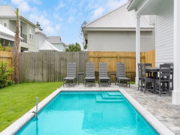 Luxury Vacation Pool Home in Destin Sleeps 20