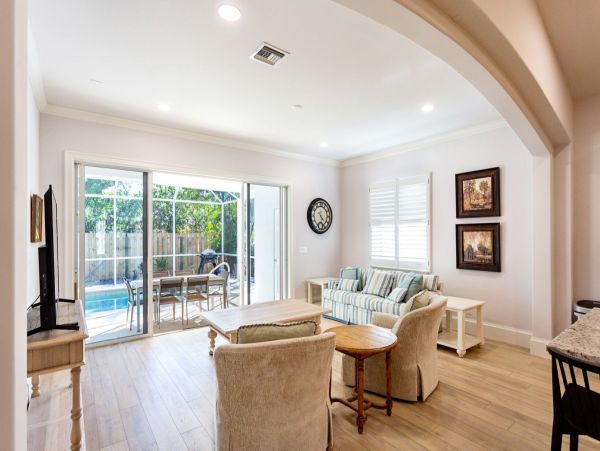 Naples 4 Bedroom Vacation Home with Private Pool