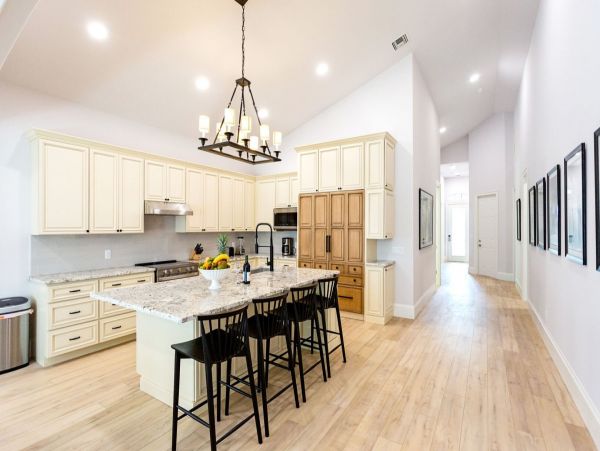 Naples 4 Bedroom Vacation Home with Private Pool