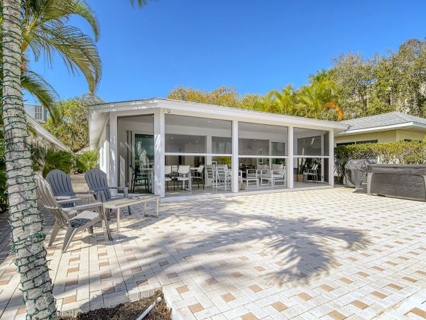 Luxurious Villa on Siesta Key - Your Ultimate Retreat