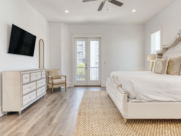 Luxury Vacation Pool Home in Miramar Beach Close to Beach