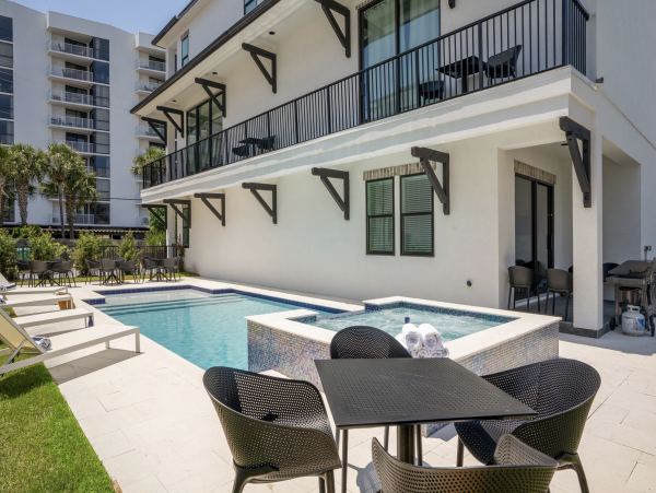 Luxury Vacation Pool Home in Miramar Beach Close to Beach