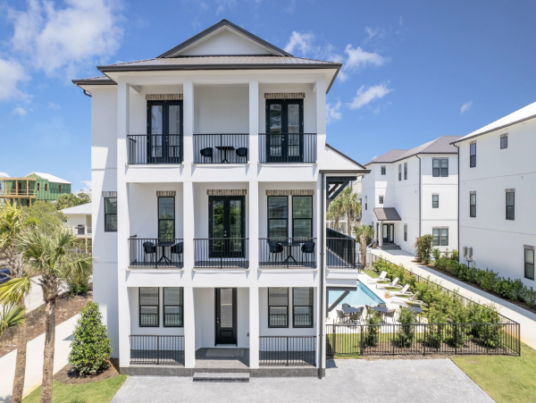 Luxury Vacation Pool Home in Miramar Beach Close to Beach
