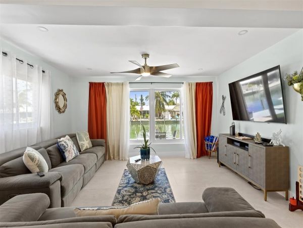 Canal Front Key Colony Beach Vacation Rental