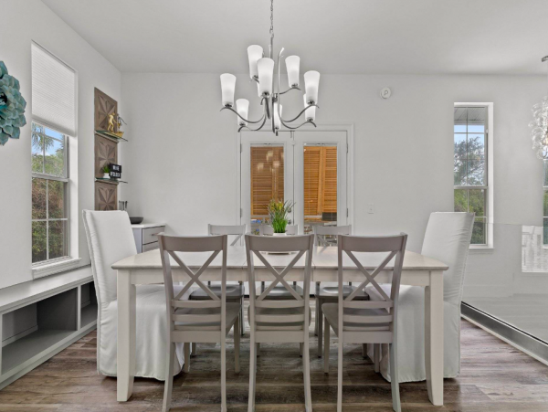 Vacation Home Four Bedroom between Rosemary and Alys Beach