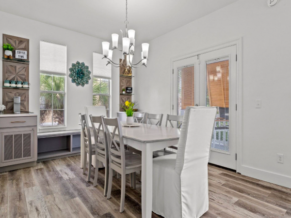 Vacation Home Four Bedroom between Rosemary and Alys Beach