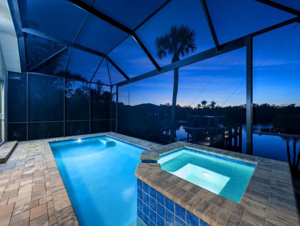 Canal-Front Gorgeous Vacation Home in Naples with Pool