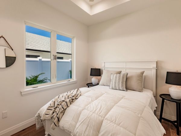 Lavish Four Bedroom Vacation Rental on Naples Private Pool