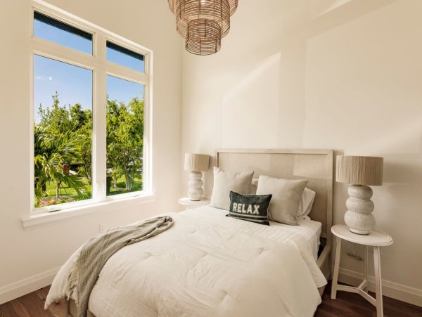 Lavish Four Bedroom Vacation Rental on Naples Private Pool