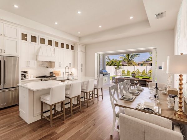 Lavish Four Bedroom Vacation Rental on Naples Private Pool