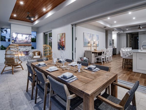 Lavish Four Bedroom Vacation Rental on Naples Private Pool
