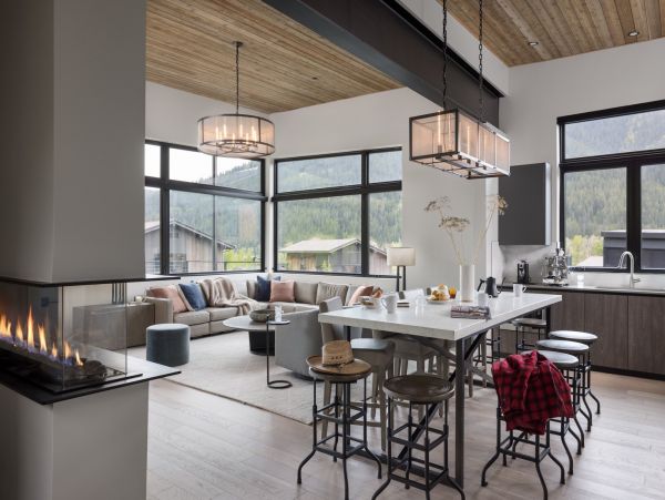 Luxury Vacation Home in Jackson Hole with Views and Hot Tub