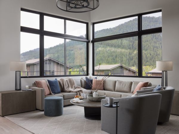 Luxury Vacation Home in Jackson Hole with Views and Hot Tub