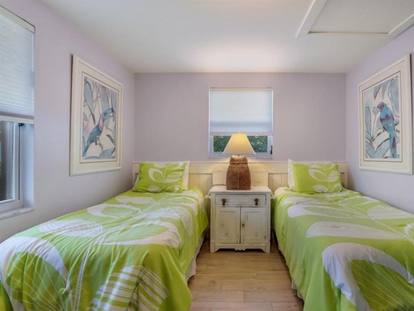 Canal-Front Charming Vacation Home in Anna Maria with Dock