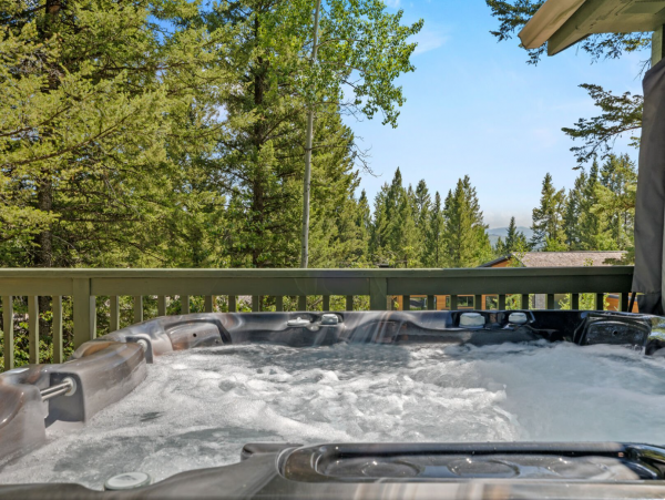 Luxurious Teton Village Retreat - Your Ideal Jackson Hole Getaway